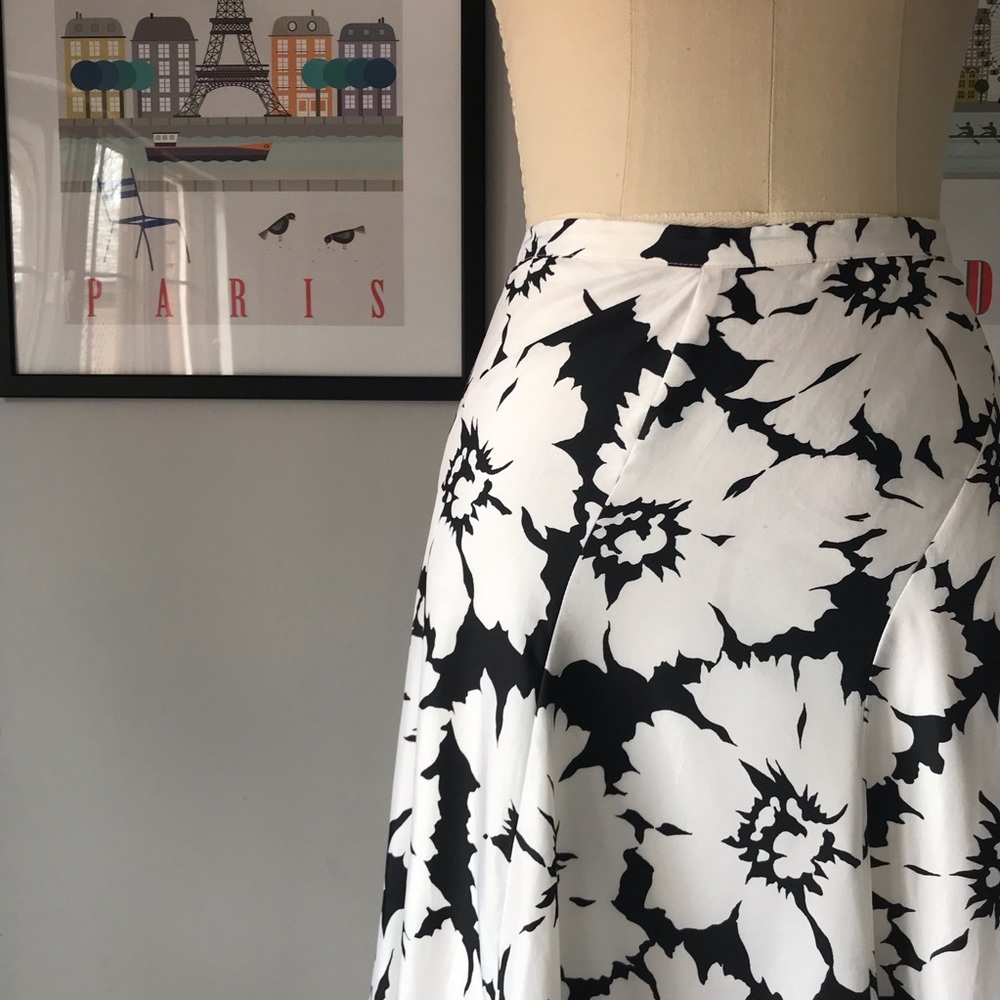 WHBM • 100% Silk Floral Skirt